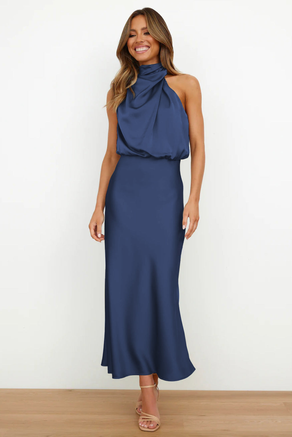 Quentin | Vestido drapeado cuello alto