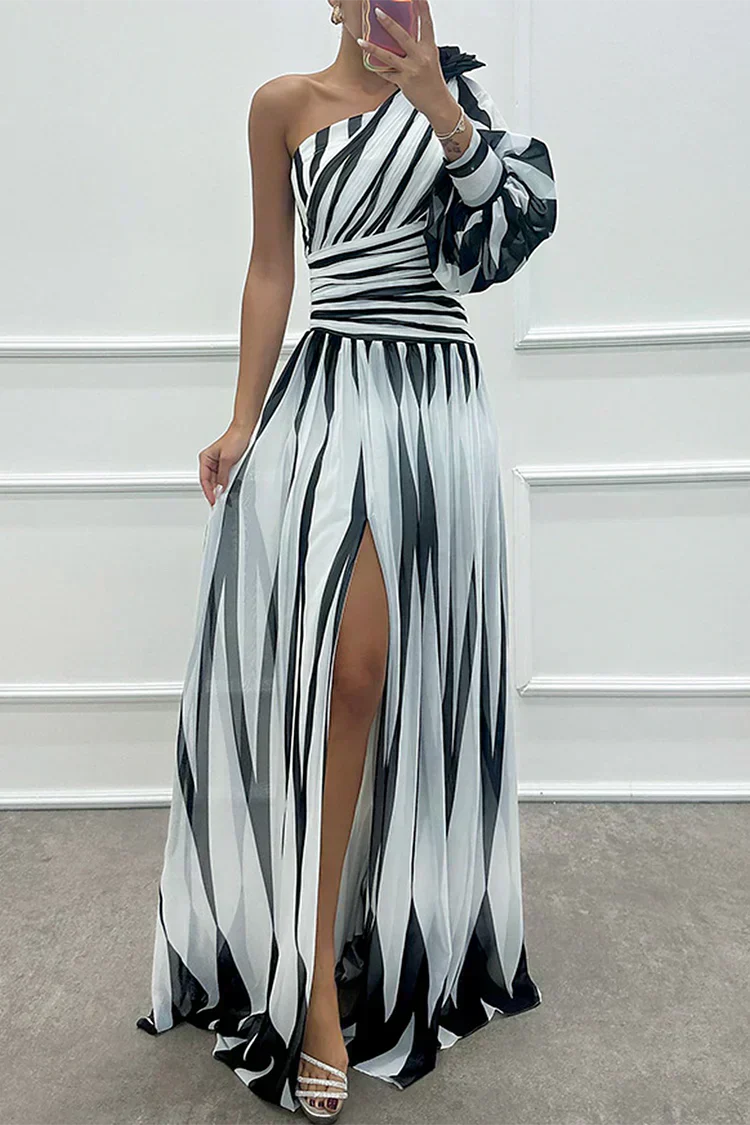 Shiloh | Vestido maxi de rayas un hombro