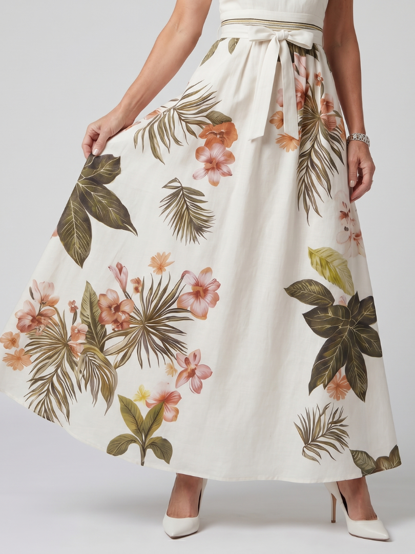 Concepción | Vestido maxi halter drapeado con panel botánico