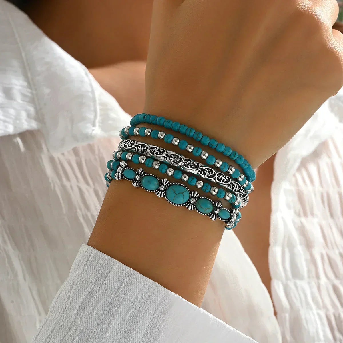 Maëlys™ |  Multipulsera de diseño refinado