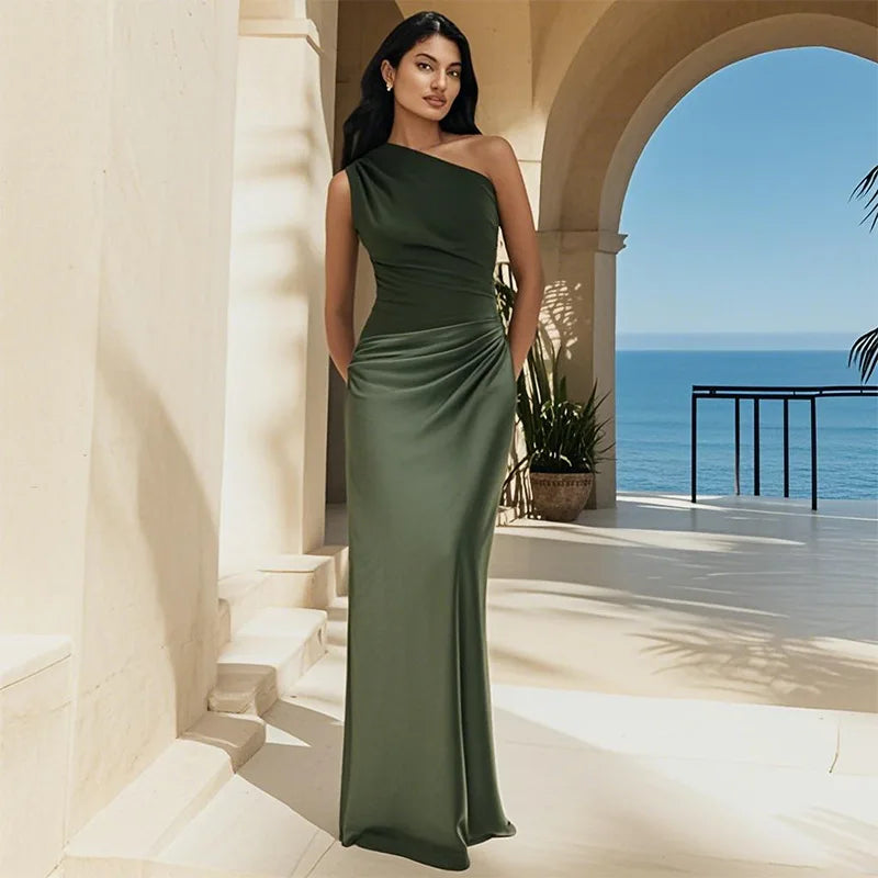 Sofía | Vestido maxi satén diseño asimétrico